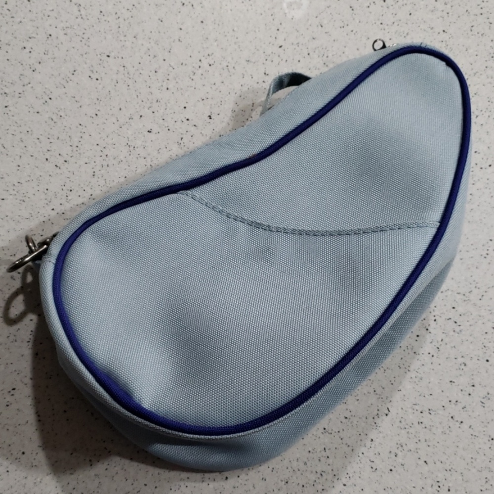Like New Ameribag large baglett.